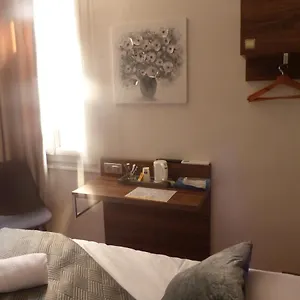 2* Hotel Le Rochegude